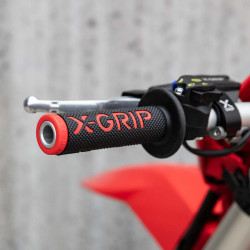 Mansoane decupate lock-on 2T/4T X-GRIP Black Red Mansoane decupate lock-on 2T/4T X-GRIP Black Red