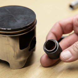 Ajutor montaj siguranta piston X-Grip Ajutor montaj siguranta piston X-Grip